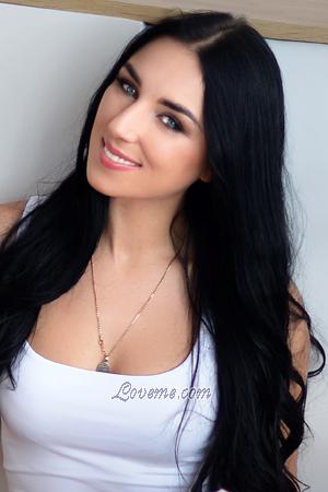 191725 - Alla Age: 33 - Ukraine