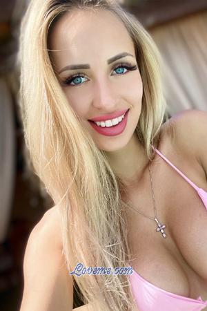 192131 - Olga Age: 24 - Russia