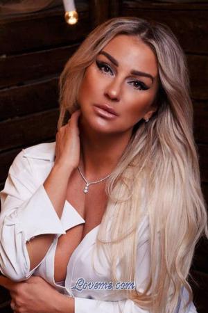 193007 - Alena Age: 47 - Russia