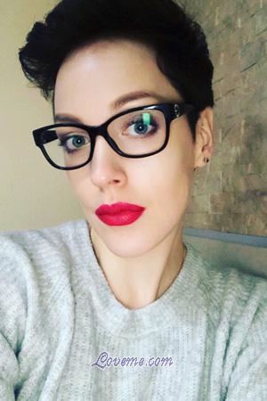 193037 - Daria Age: 35 - Russia