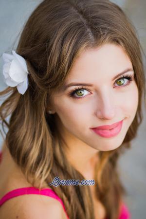 193072 - Anastasia Age: 22 - Ukraine
