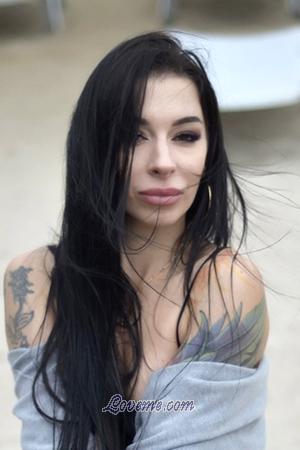 193075 - Angelina Age: 31 - Russia