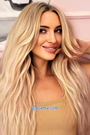 193238 - Julia Age: 24 - Russia