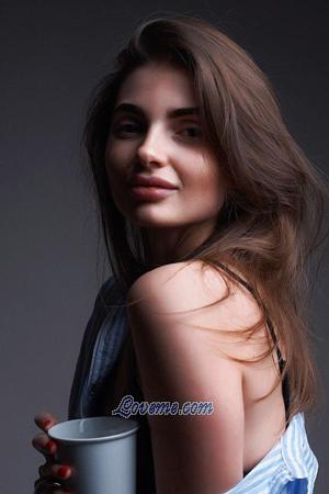 193277 - Svetlana Age: 28 - Russia
