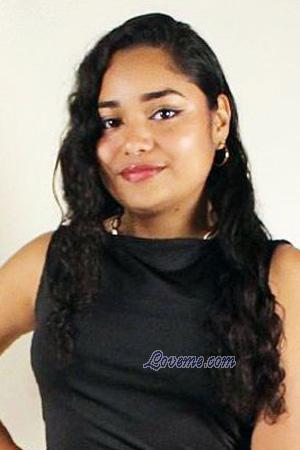 226833 - Alizon Age: 26 - Costa Rica